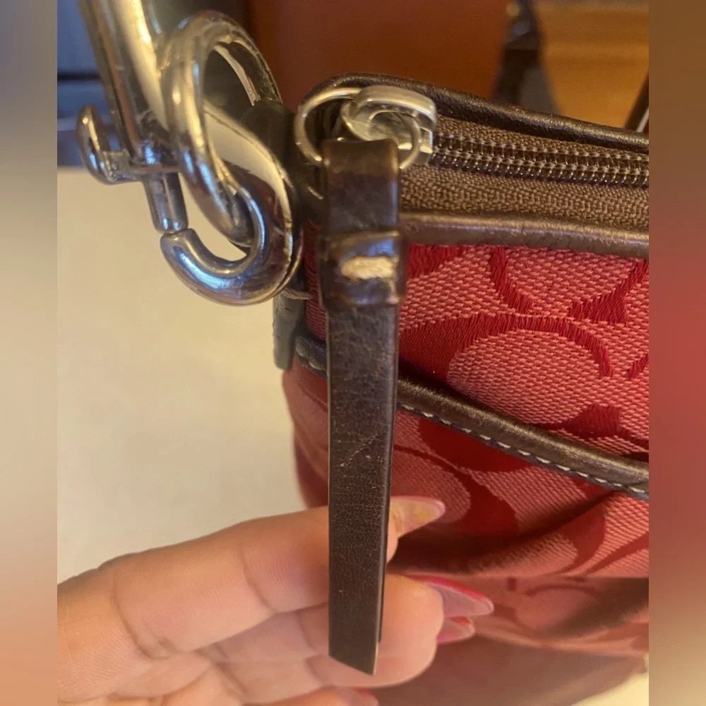 COACH Cherry Red Signature Swing Pleated Adjustable Crossbody/Shoulder Bag, EUC - Picture 12 of 16